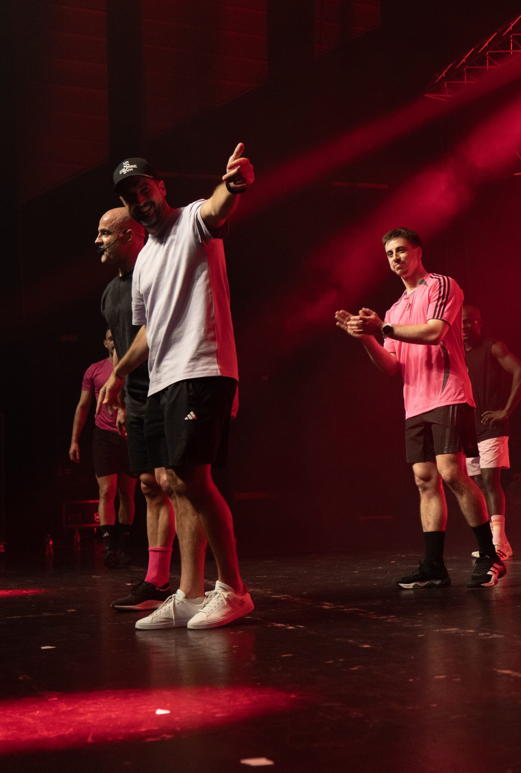 Responsable Square Gym sur scène avec l'équipe au FitDay
